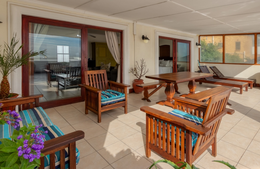 8 Bedroom Property for Sale in Gordons Bay Village Western Cape